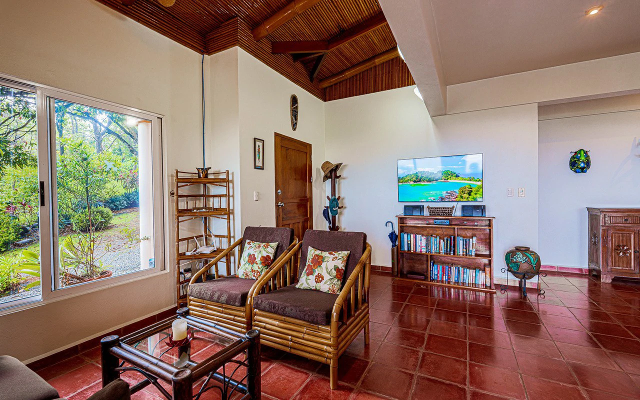 Whale's Tail Ocean View Estate with Extra Lot in Between Uvita and Dominical - Gallery image 9
