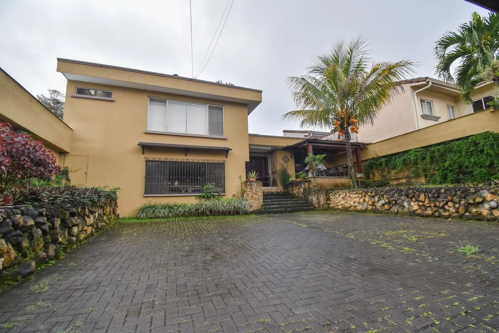 House For Sale in Escazú