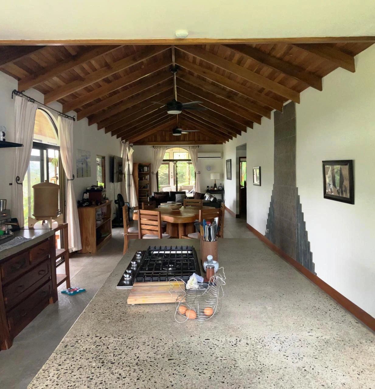 Designer Villa: Stunning designer Villa on 2 acres of land - Gallery image 4