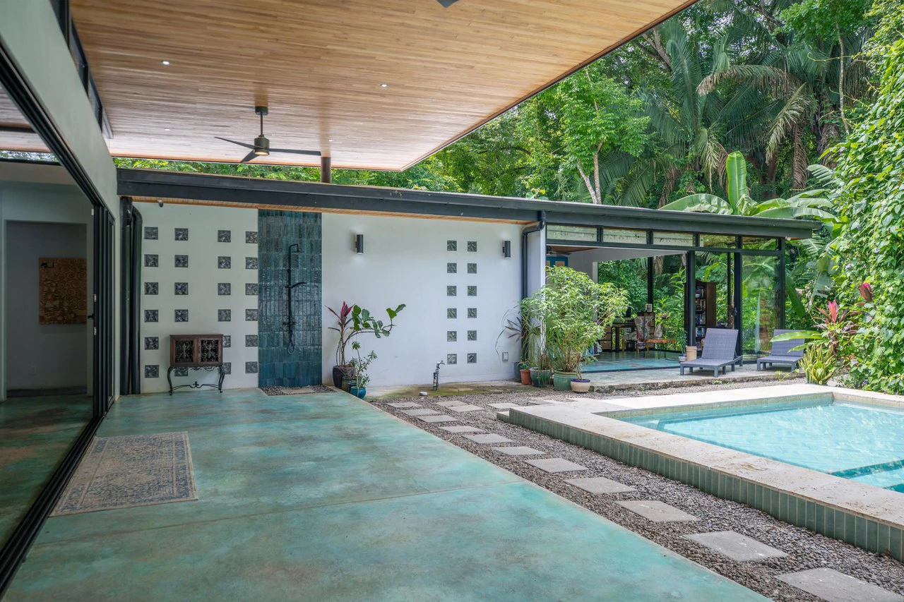 Villa Shanti - Exclusive and Modern Tropical Estate Minutes from Samara Beach: Mountain House For Sale in Playa Samara - Gallery image 5