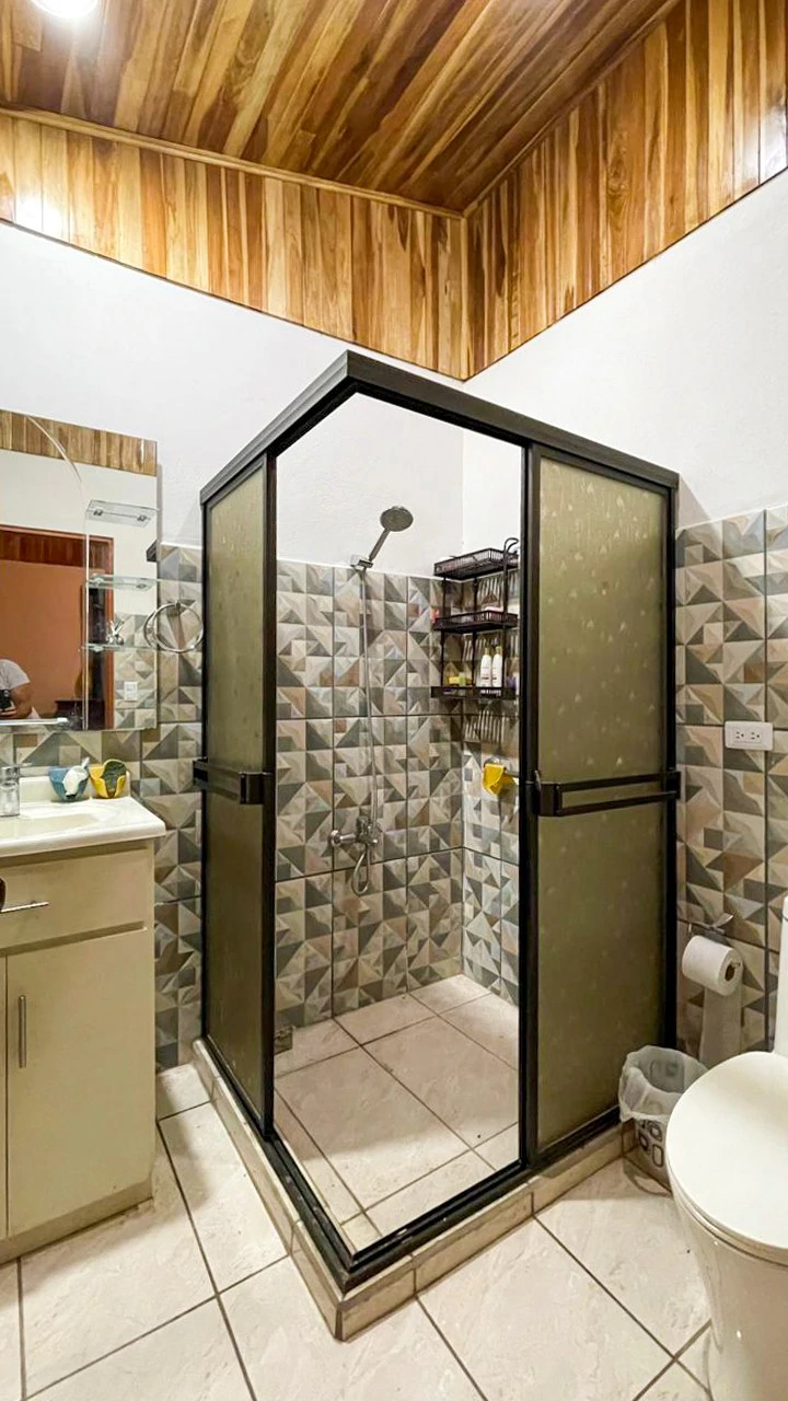 Discover Your New Home in Atenas, Costa Rica: The Best Climate in the World and a Strategic Location - Furnished - Gallery image 11