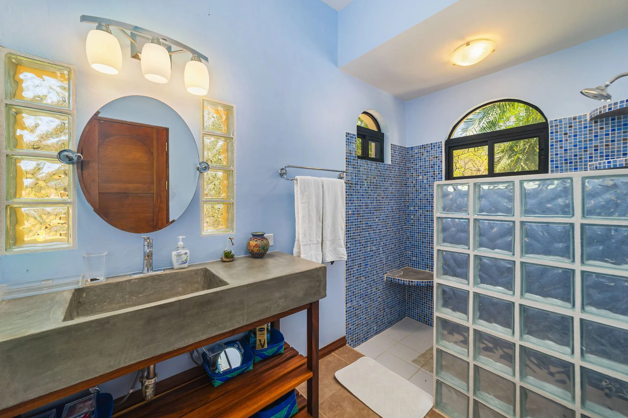Tierra Pacifica #74: Elegant 4BR Retreat in Gated Community - Gallery image 20