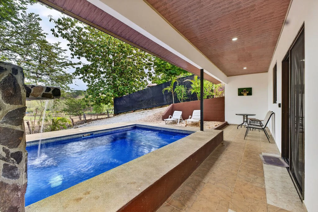 Villa Los Monos: High-Income 9-Unit Rental Property Near Playa Grande - Gallery image 40