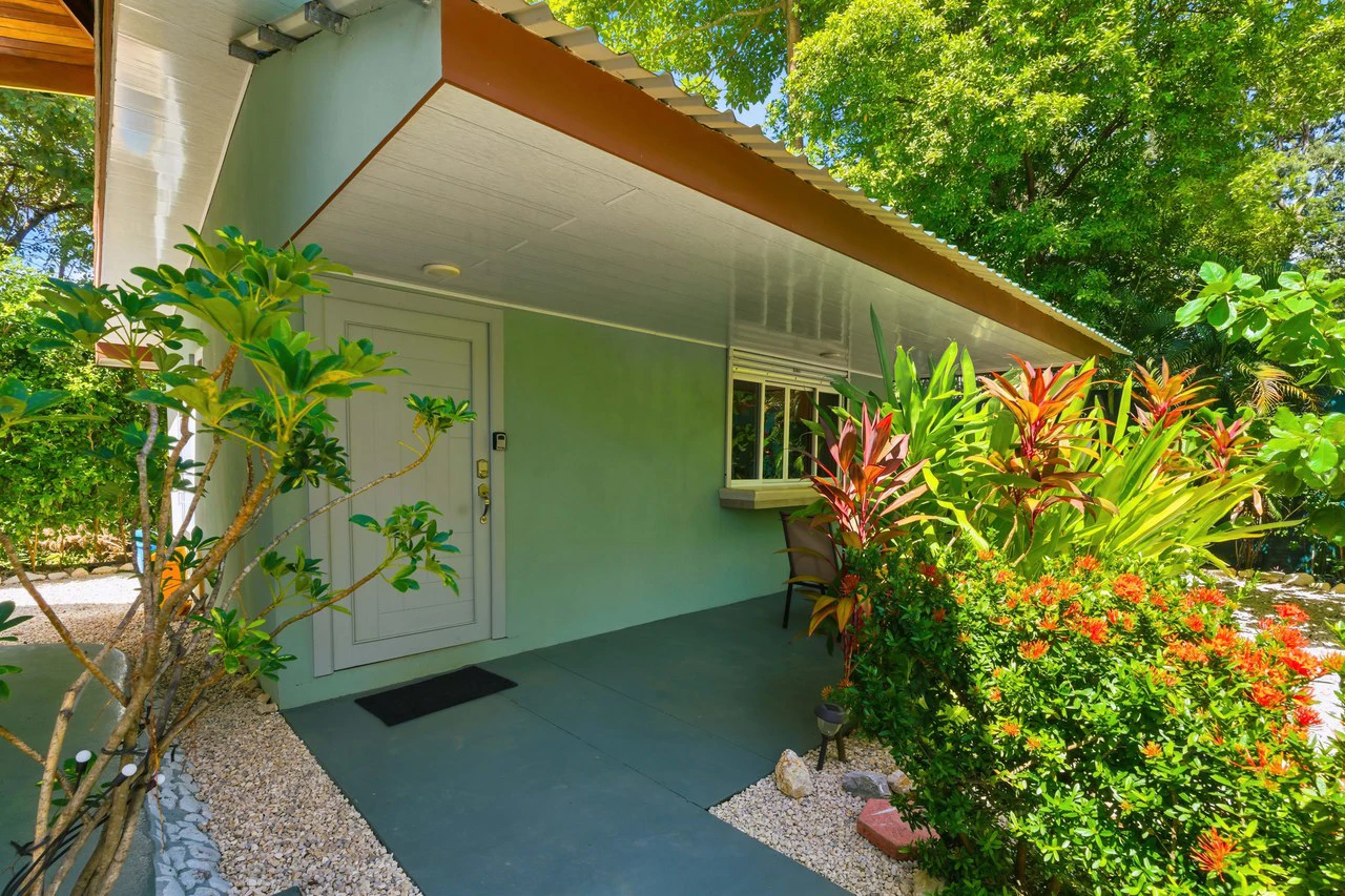 Bougainvillea Tropical Bungalows: Income-Producing Coastal Property – 25% down Owner Financing - Gallery image 17