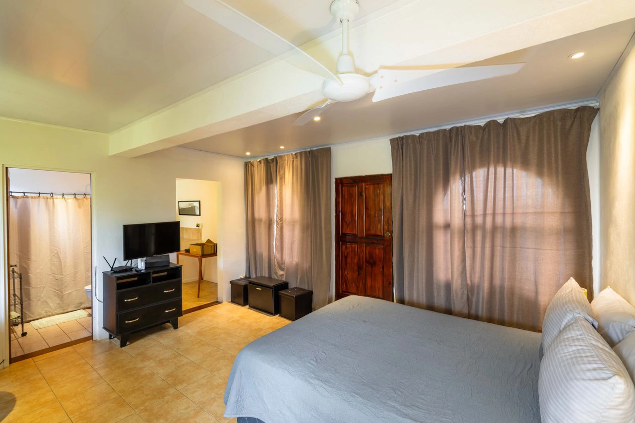 2 Suite Apartment Villa in the heart of Manuel Antonio - Gallery image 14