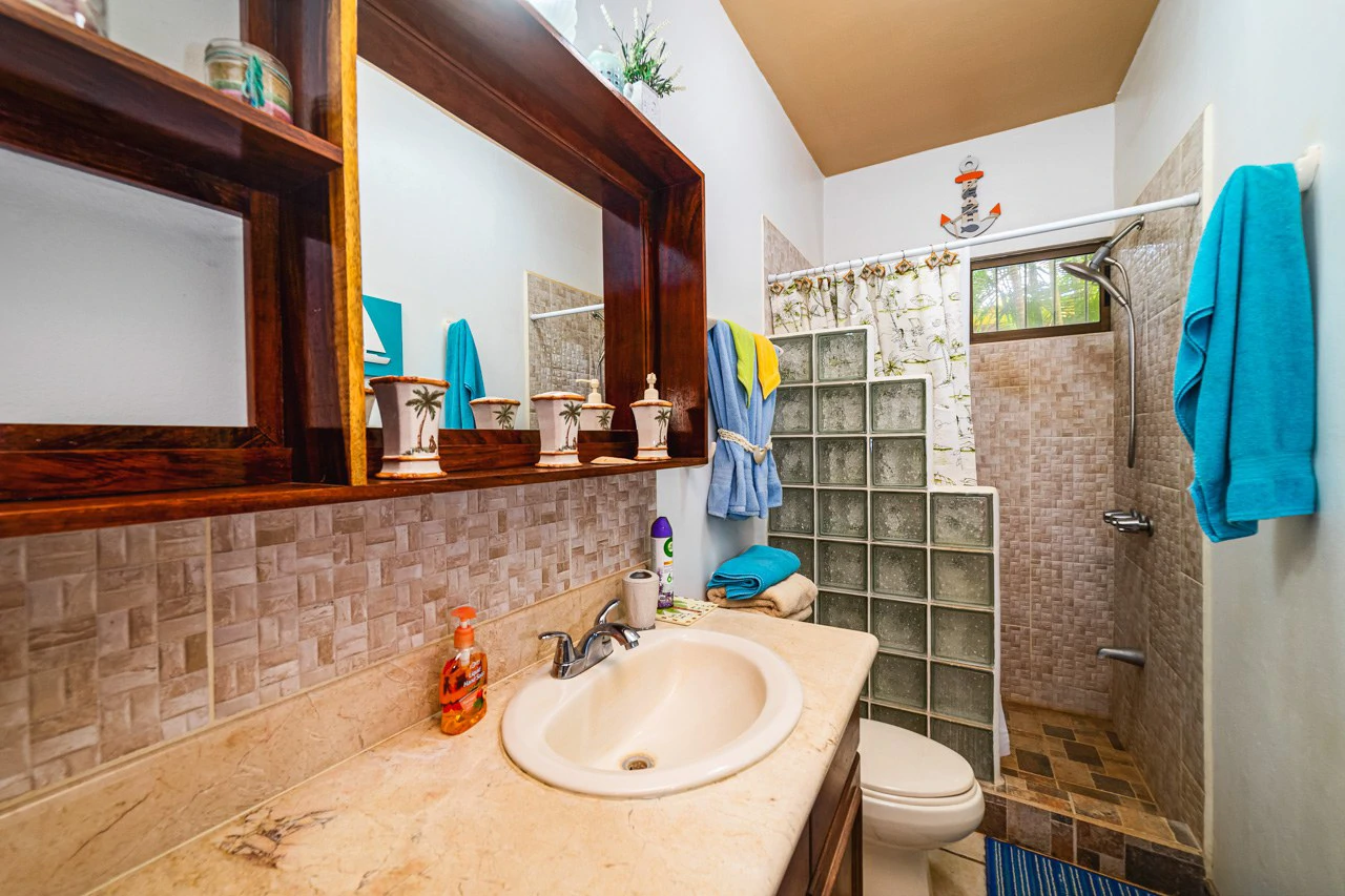 Iguana Villas #7: Turnkey 2BR Villa Near White Sand Beach - Gallery image 14