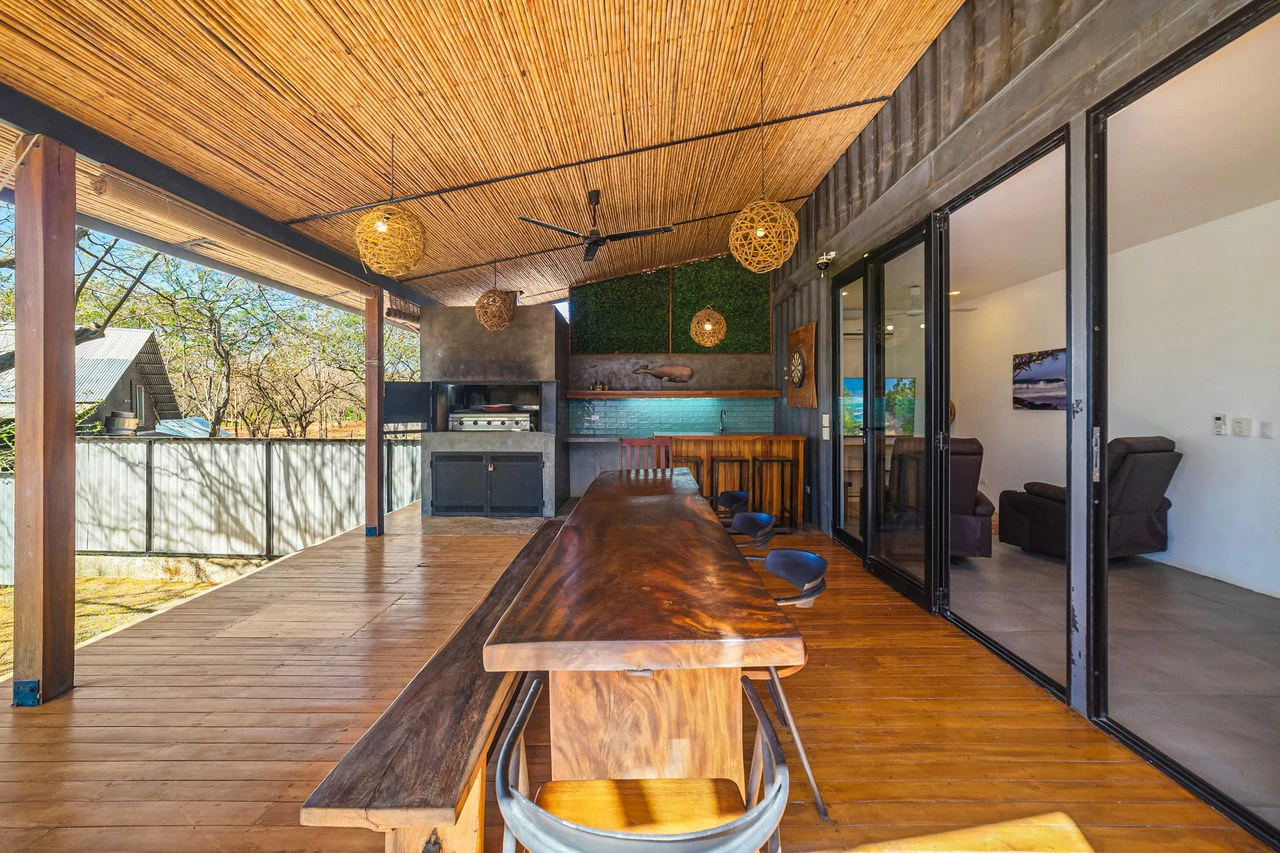 Surfside Container Home: Turnkey 2BR & Mixed-Use Potential - Gallery image 14