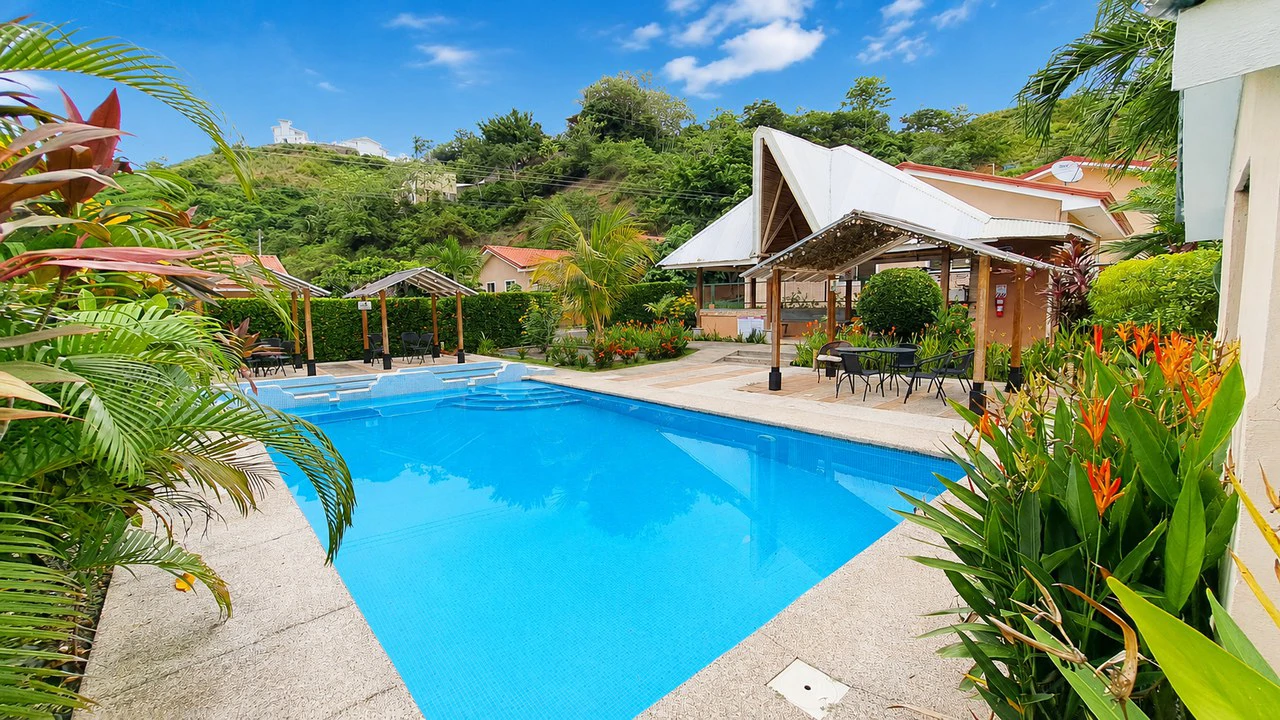 Modern Jacó 3-BR Home with Private Pool in Gated Community - Gallery image 36