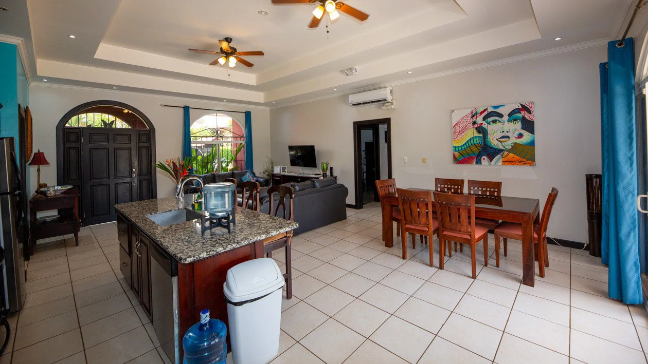 Fantastic Casa Oasis, walk to the beach in Bejuco!: Private Pool in Highly Sought after Neighborhood Ner the beach! - Gallery image 18
