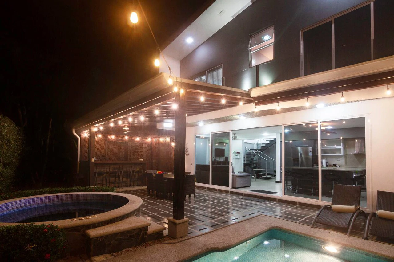 Fantastic Home in Punta Leona: Pool and Solar Panels in a Sought After Neighborhood Close to the Beach! - Gallery image 4
