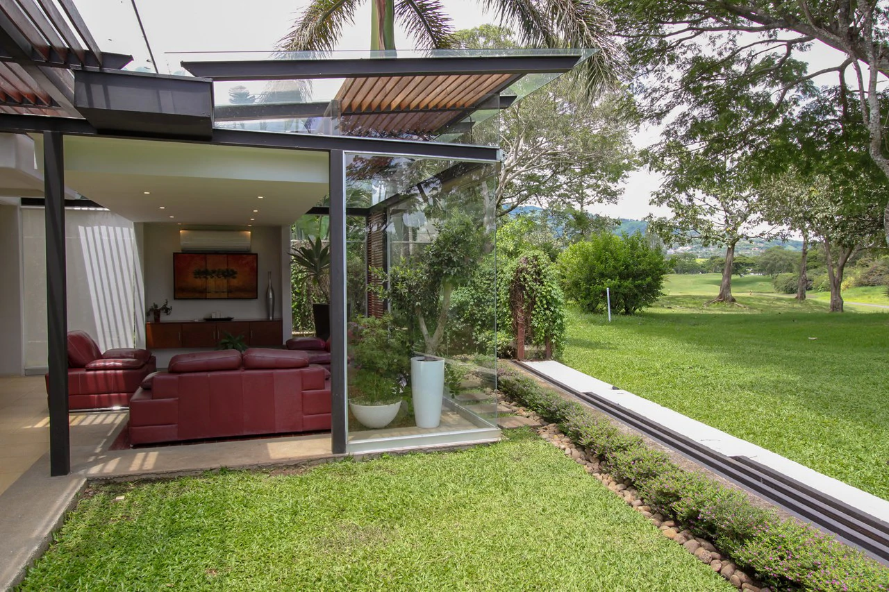 Modern Golf Course Haven: Spectacular Home in Valle del Sol, Santa Ana - Gallery image 15