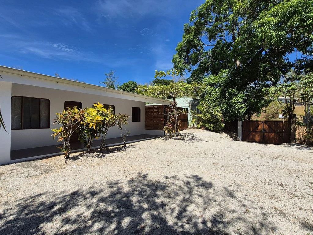 Casa Dulce Sueño: Charming 4-Bedroom Renovated Home with Brand New Pool in Peaceful Santo Domingo, close to Samara Beach - Gallery image 29