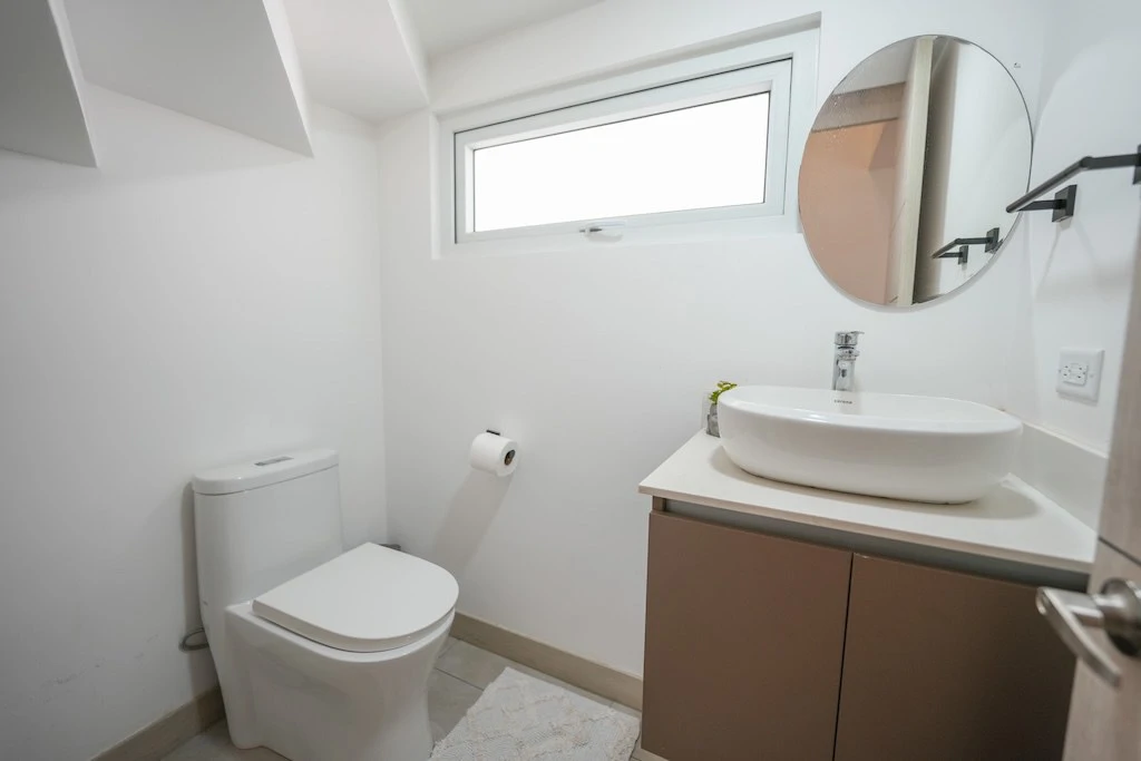 House For Sale in San Rafael - Gallery image 7