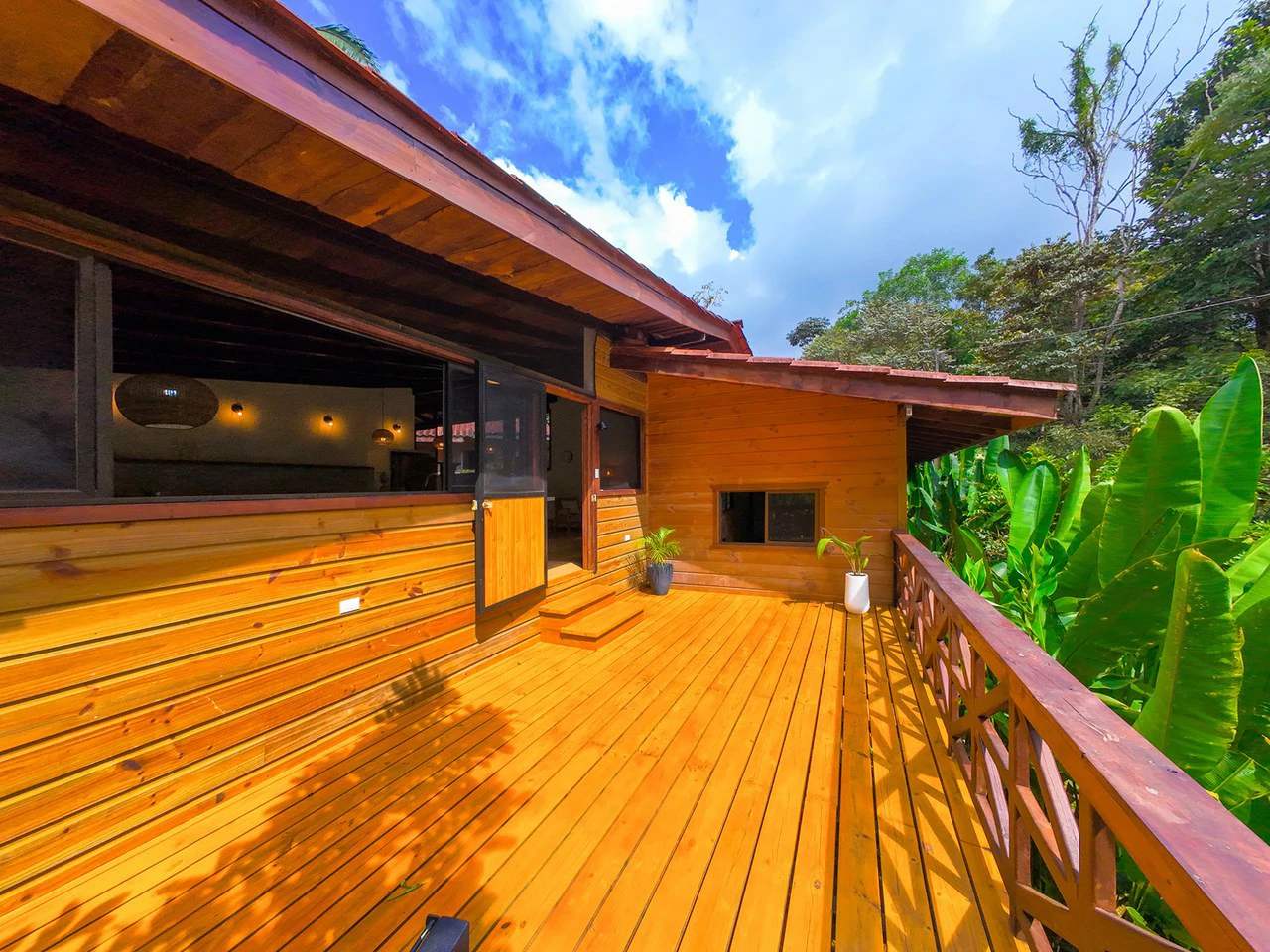 Serene Jungle Home + Guest Cabin on 3 Acres and River - Gallery image 19