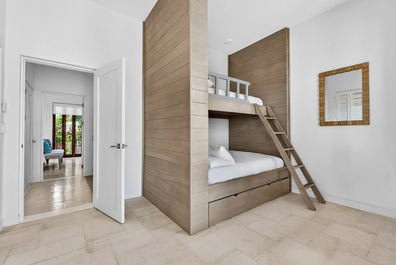 25 Paseo Del Mar: Best-Priced Beachfront Home in Las Catalinas - Gallery image 38
