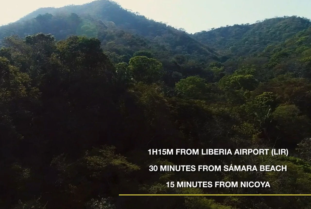 Finca Las Nubes: Amazing 75 Hectare / 185 Acre Finca, with a 300 m2 Main Home and Pool Built above the Clouds - Gallery image 6