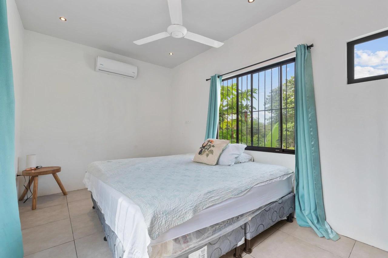 Rare Residential + Commercial: Investment Combo on Key Corridor - Gallery image 18