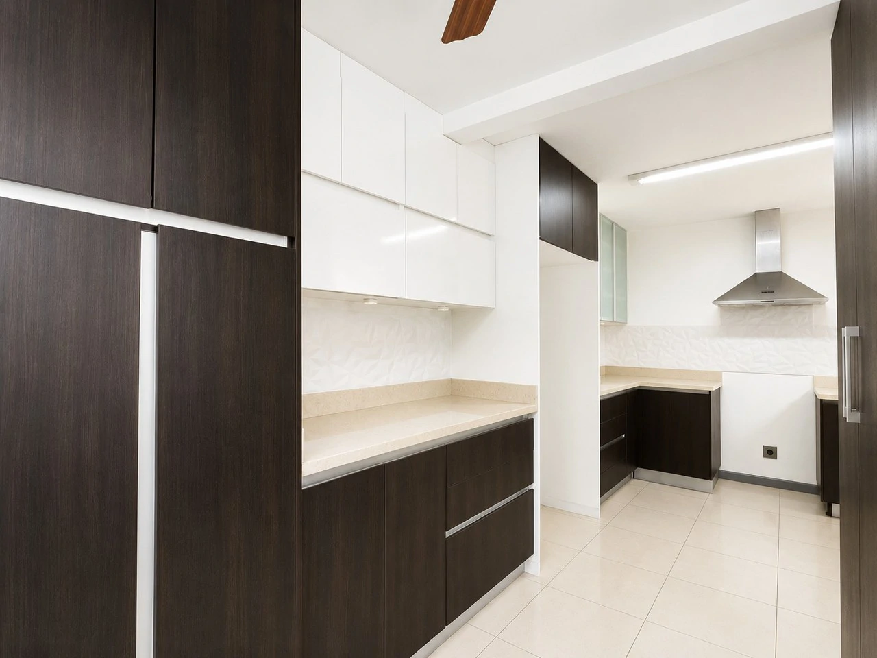 Modern 4 Bedroom House for Sale with Mountain Views in Brasil de Mora Ciudad Colón - Gallery image 5