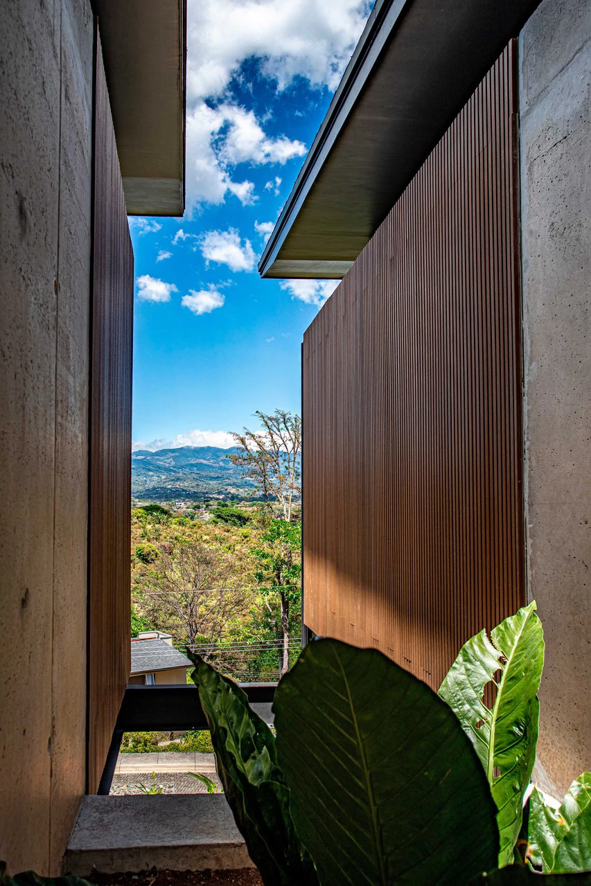 Modern Oasis Home for Sale in Naranjo - Gallery image 31