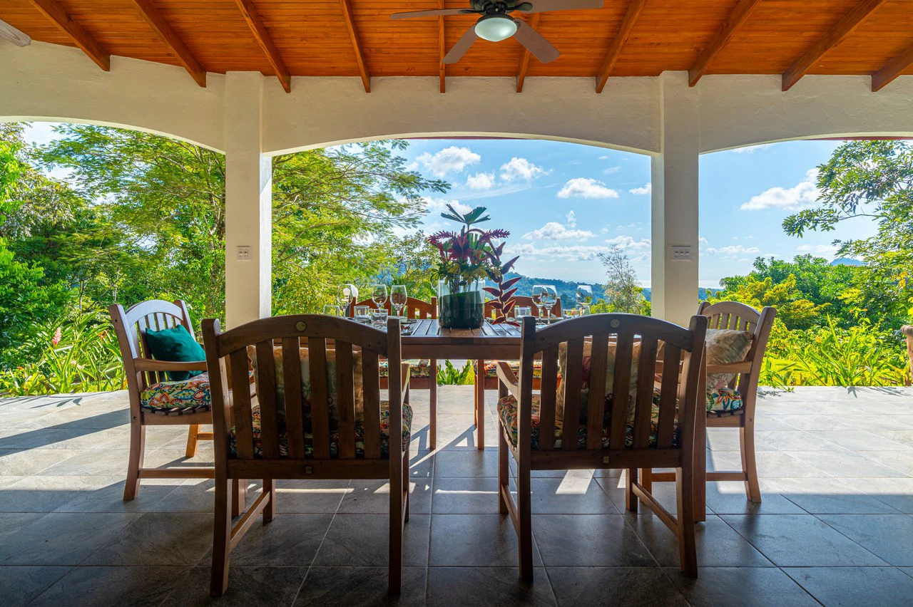 Villa Allamanda: Privacy Galore, Ocean, Jungle and Mountain Views - Gallery image 32