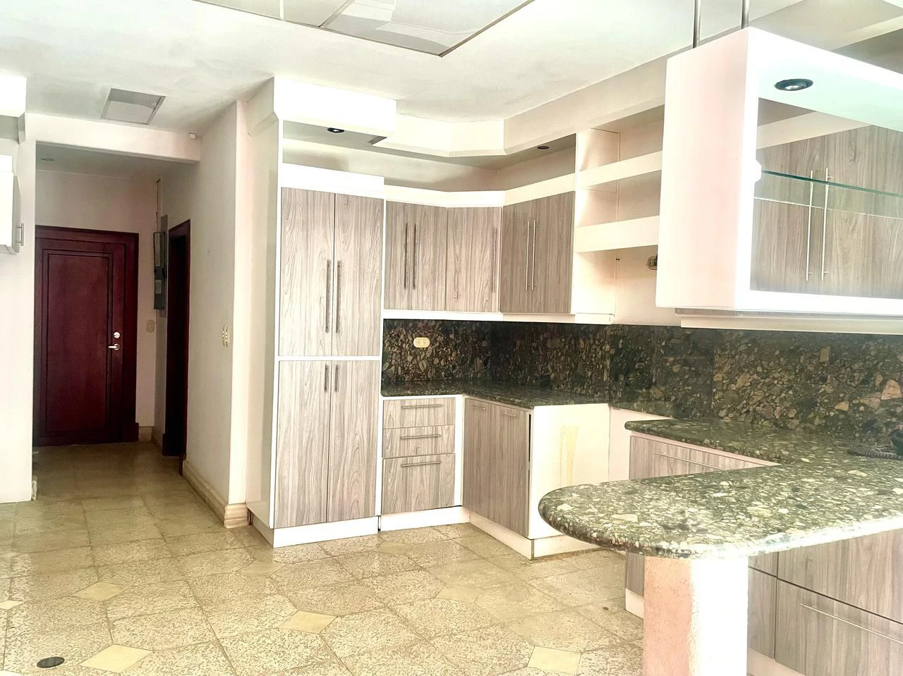 House for sale in gated community Escazu Costa Rica each room with private bathroom - Gallery image 6