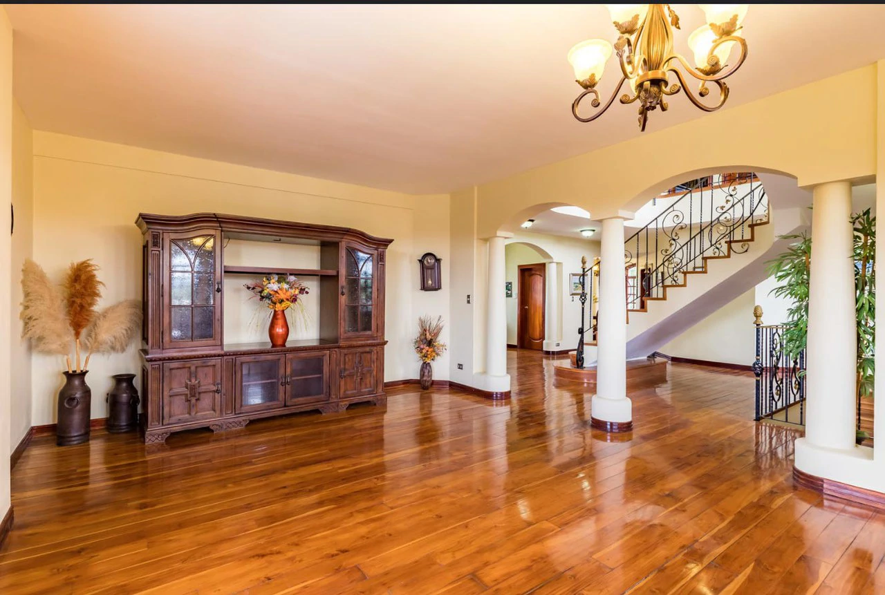 ID 3902:: Breathtaking Mountain View - Home for Sale - Gallery image 11