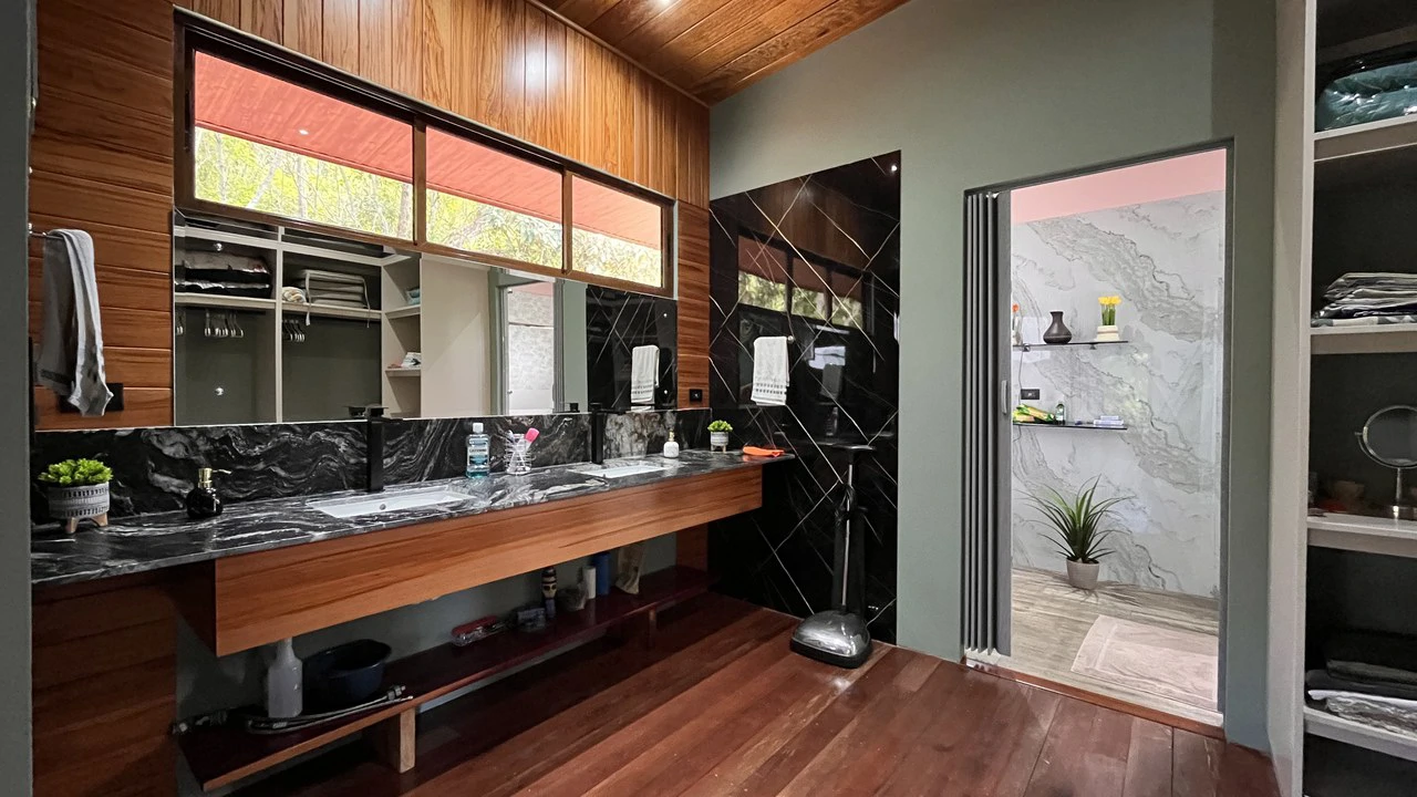 Mountain House For Sale in San Isidro del General - photo 22