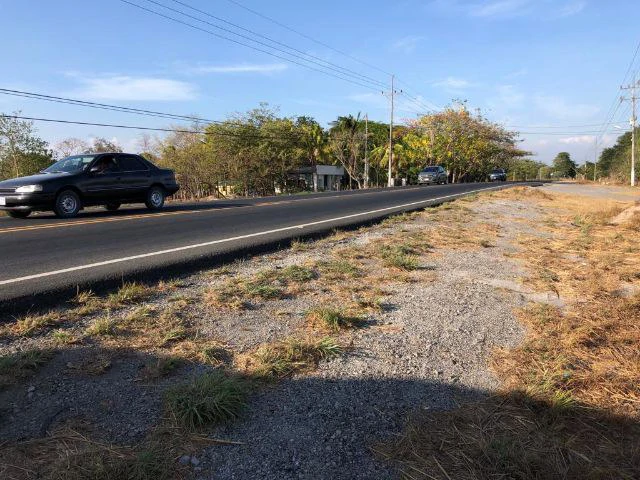 Commercial Property for sale, Located directly in front of the national Route #21 and Diagonal from the new project NYA - Gallery image 15