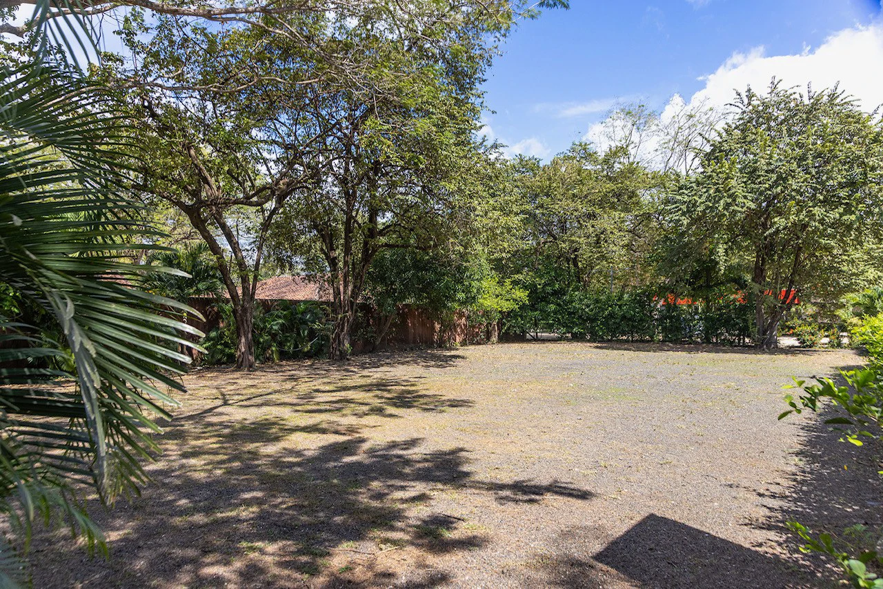 Main Street Lots in Surfside/Potrero: Seaside Property For Sale in Playa Potrero