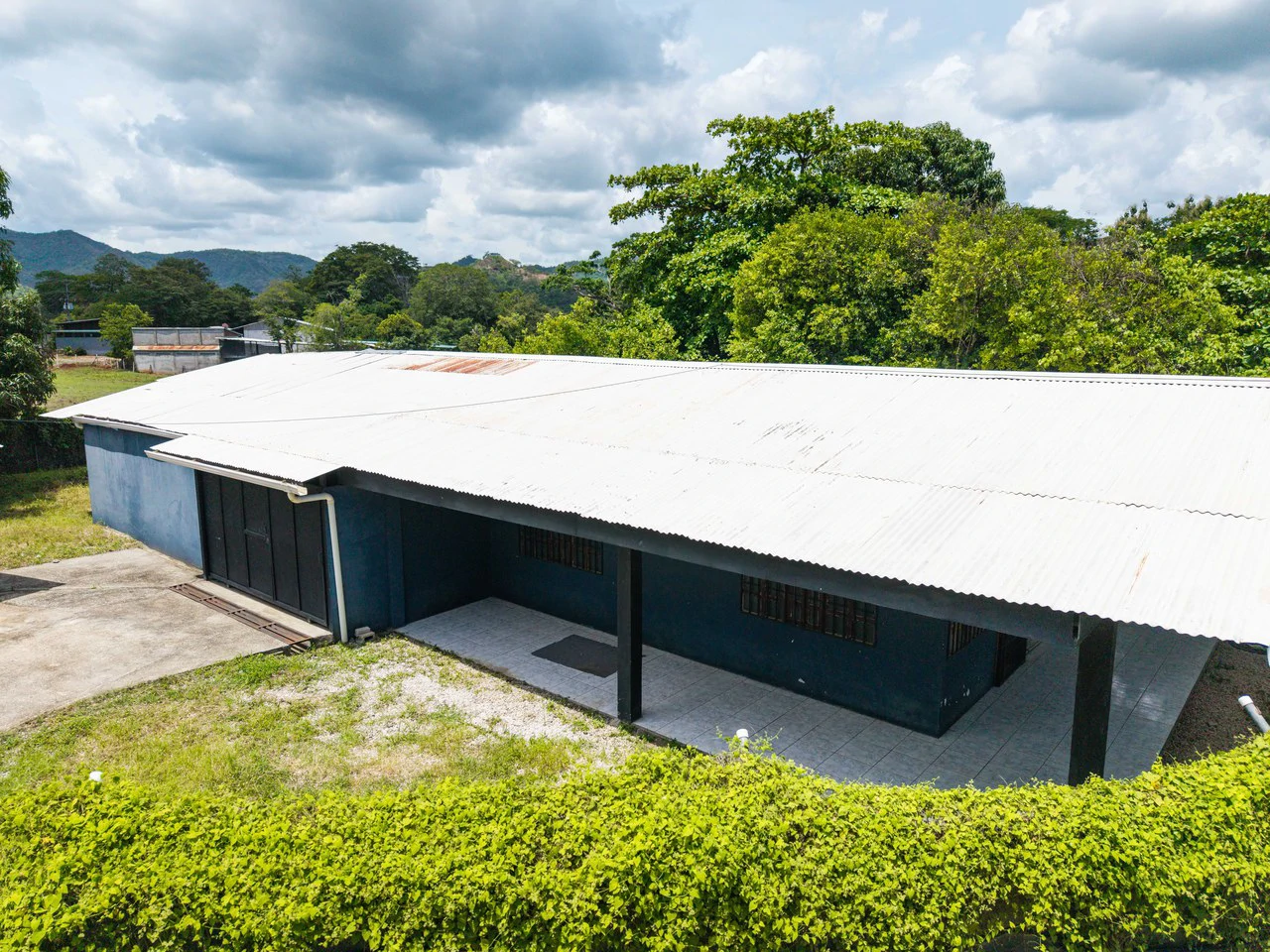 Potrero Fixer Upper: Fully Serviced 500 m² Lot - Gallery image 8