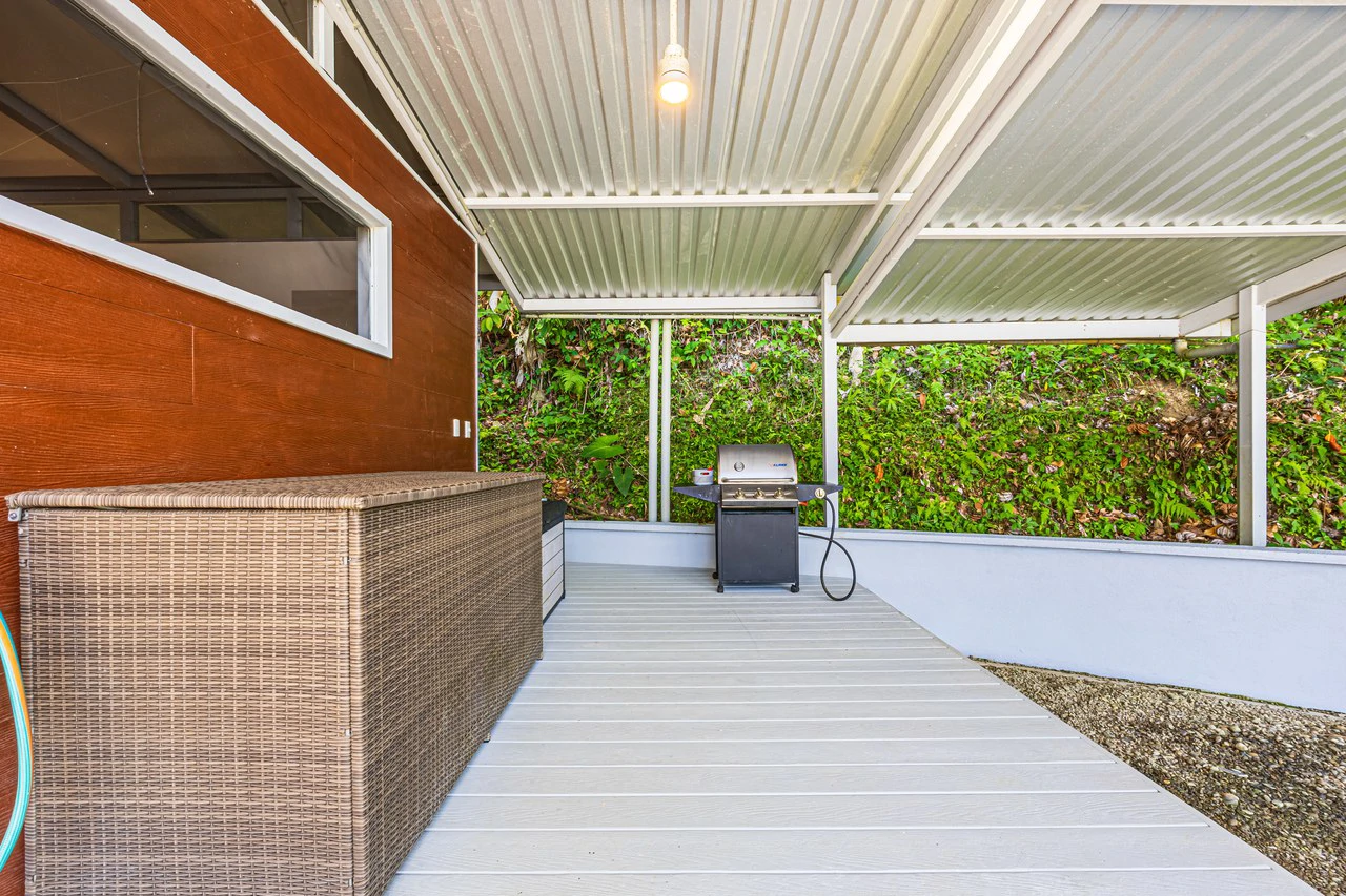 Uvita Ocean and Whale Tail View Modern Home on 3.64 Acres in Exclusive Enclave - Gallery image 31
