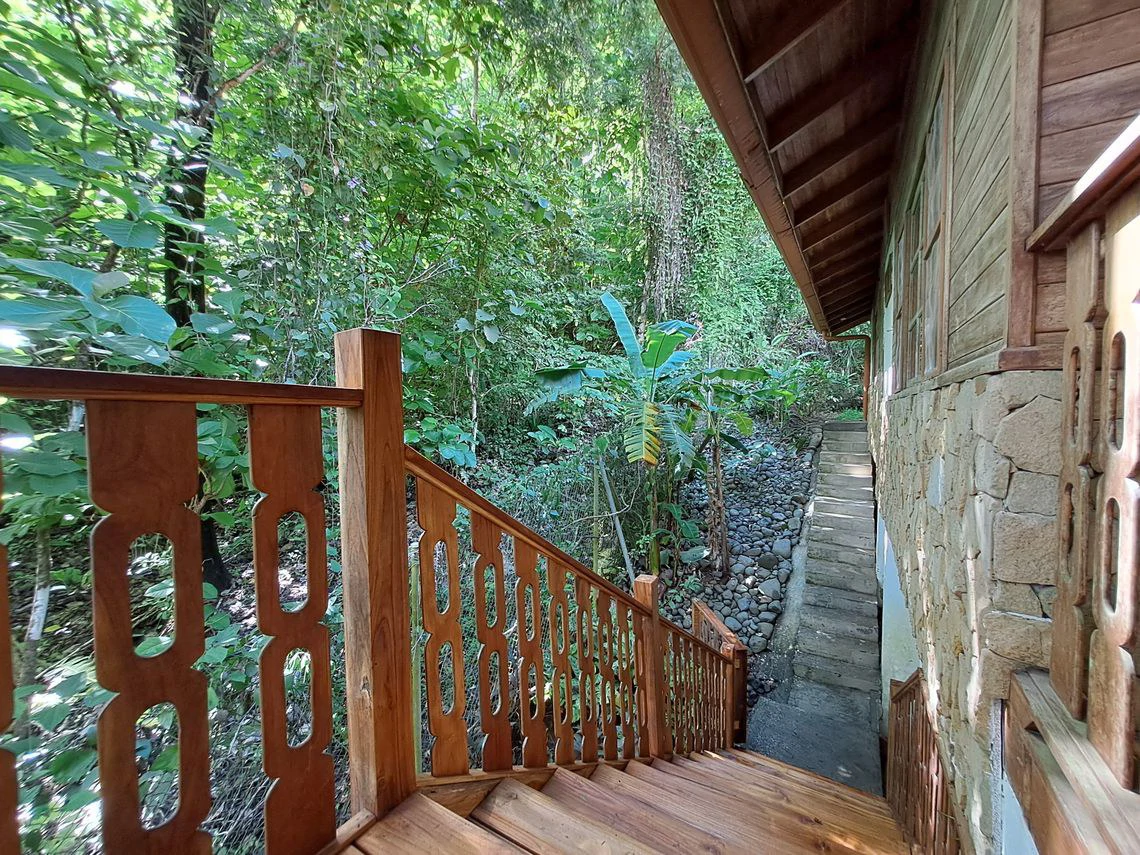 Casa Mango: Price Drop - Peaceful Teak Chalet-Style Home With Expansion Potential in a Lush Tropical Setting Near Samara - Gallery image 7