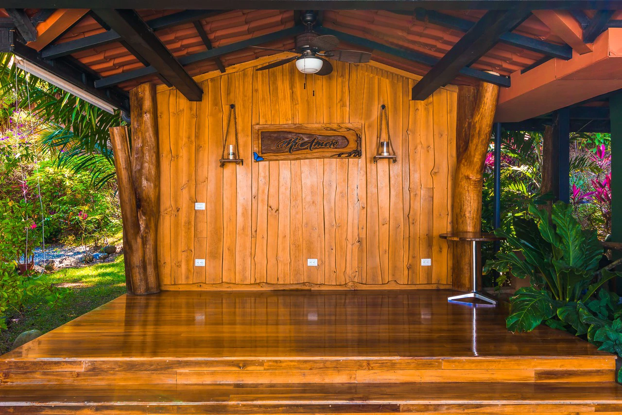 Popular 20-room Boutique hotel /retreat. Stunning ocean views - Gallery image 48