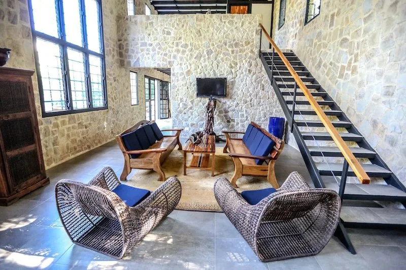 STONE CASTLE: $622,000 USD Your very own "Private Stone Castle" in Costa Rica's Blue Zone. - Gallery image 9
