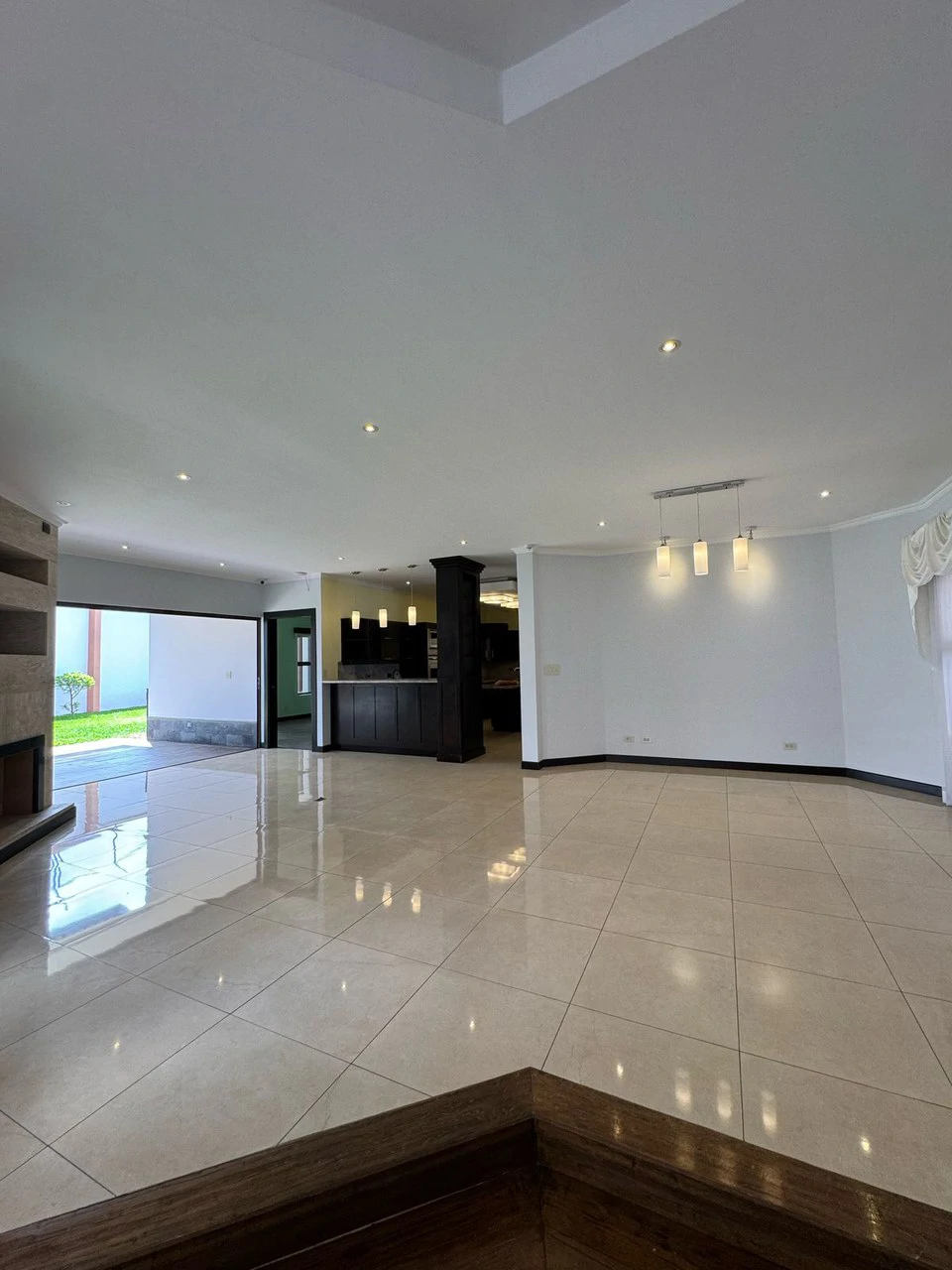 Casa La Guaria: House For Sale in Barrio La Guaria - Gallery image 5