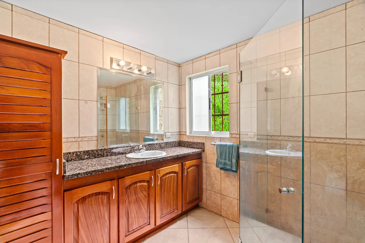 Casa Sunny: Ocean View Investment Opportunity in Tamarindo - Gallery image 13