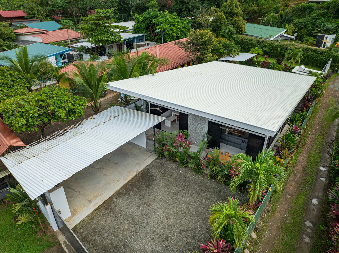 Elegant Tropical Home | 5 Minutes from Marino National Park: Near the Coast House For Sale in Bahía Ballena - Gallery image 84