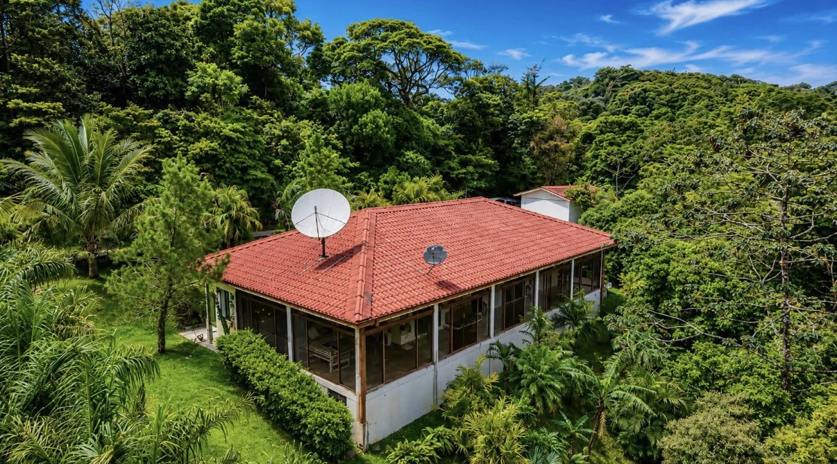 Designer Villa: Stunning designer Villa on 2 acres of land - Gallery image 32