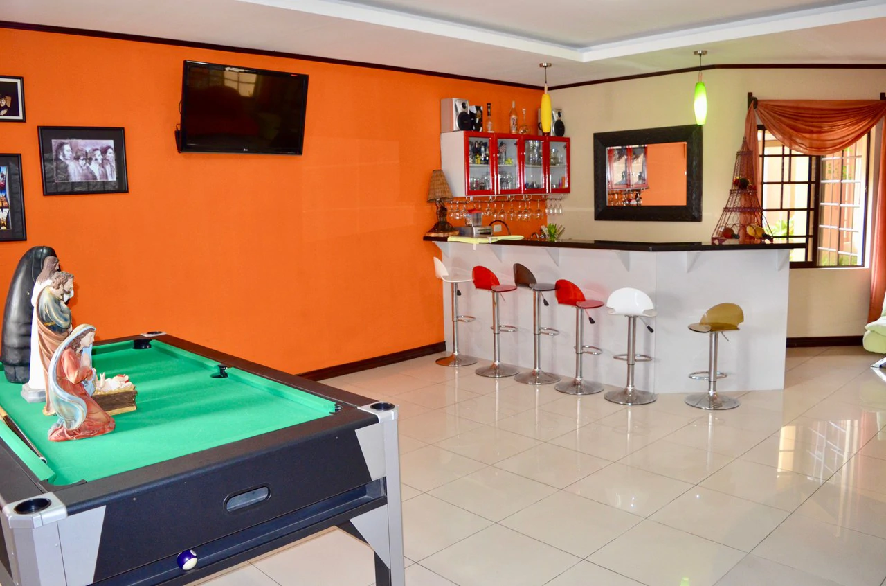 Gorgeous 4 Bedroom house for sale in Santo Domingo de Heredia - Gallery image 24