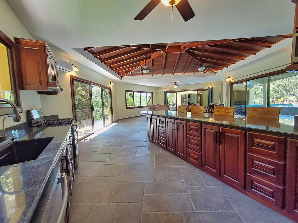 Casa Guanacaste: Exceptional Villa – Nature & Serenity Just 15 Minutes from Sámara - Gallery image 11