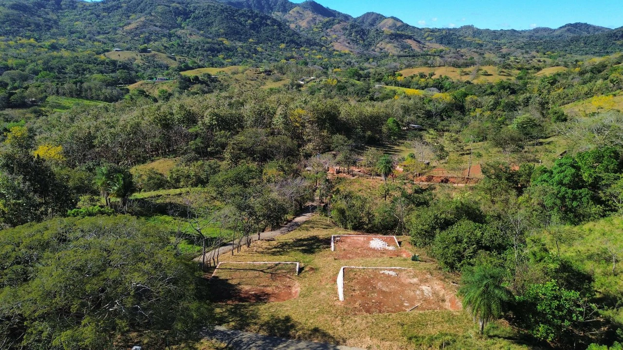 Finca Martine: 3 Platforms, Ready to Build - photo 7