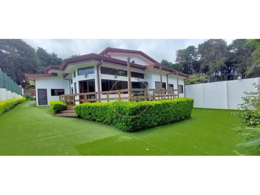 Sale or Rental of a House in San Rafael de Heredia: Spacious Residence in El Castillo, San Rafael de Heredia — Privacy, Fresh Mountain Climate, and Elevated Living - Gallery image 10
