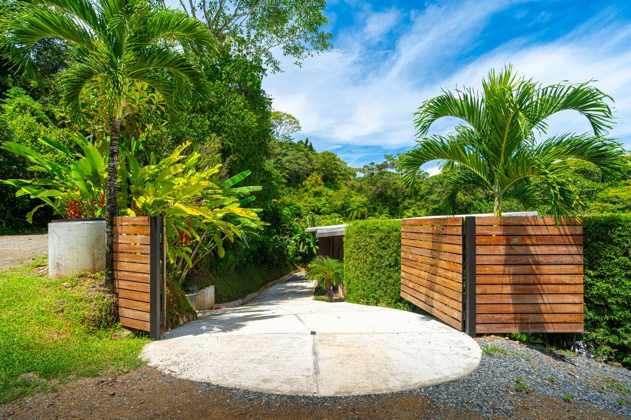 Ocean View Luxury in the Heart of Ojochal – Seller Financing Available! - Gallery image 28