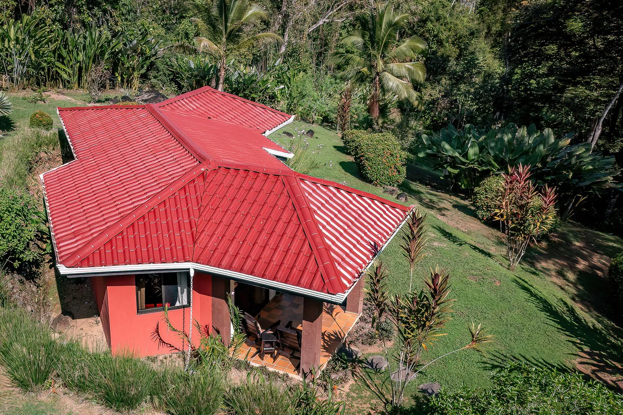 A TRANQUIL HAVEN: PRIME INVESTMENT OPPORTUNITY IN UVITA'S LUSH RIVER ENCLAVE: Mountain Hotel/Resort/Hostel For Sale in Uvita - Gallery image 54