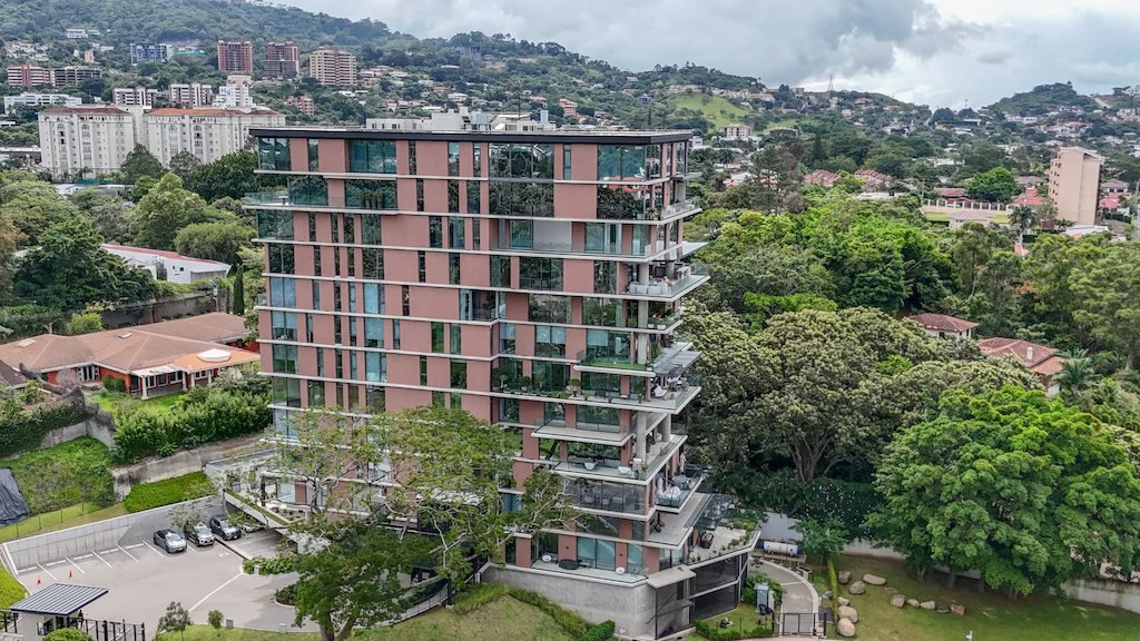 Apartment For Sale in San Rafael - Gallery image 2
