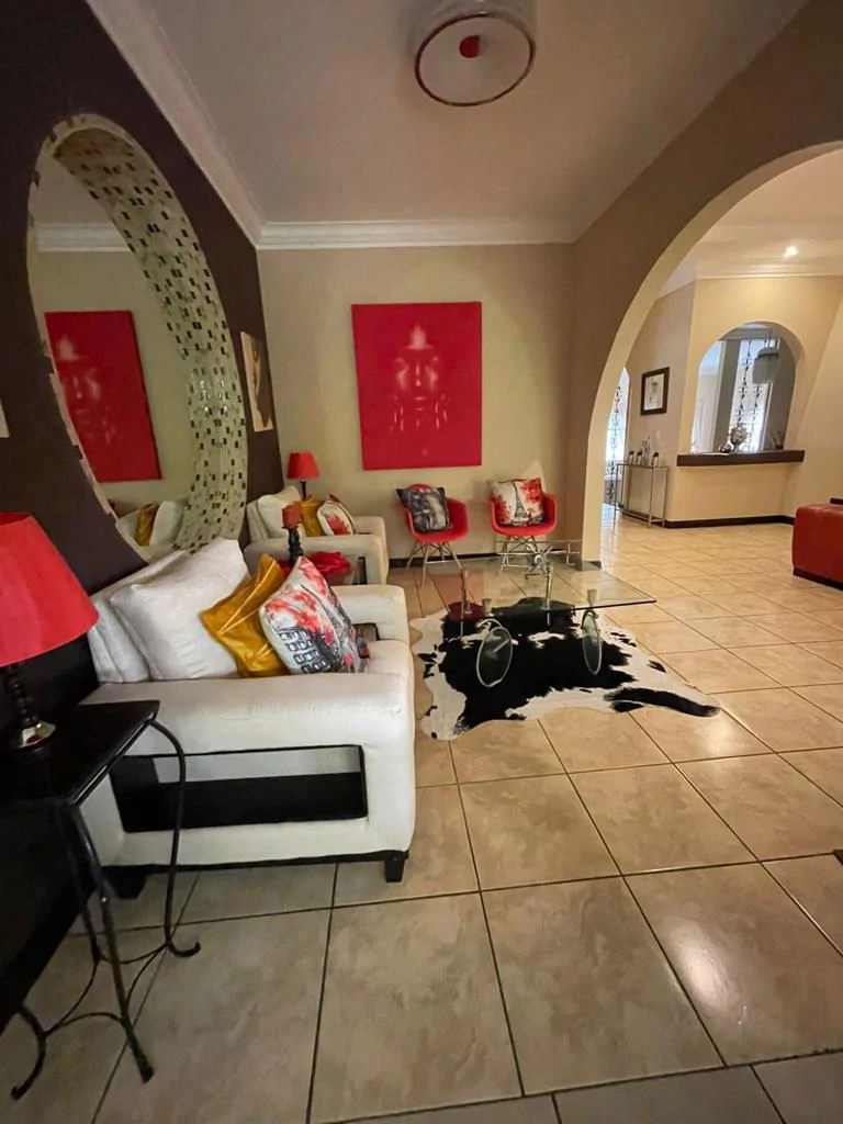 One Story House for Sale Modern surrounded by Gardens Santa Ana Costa Rica - Gallery image 6