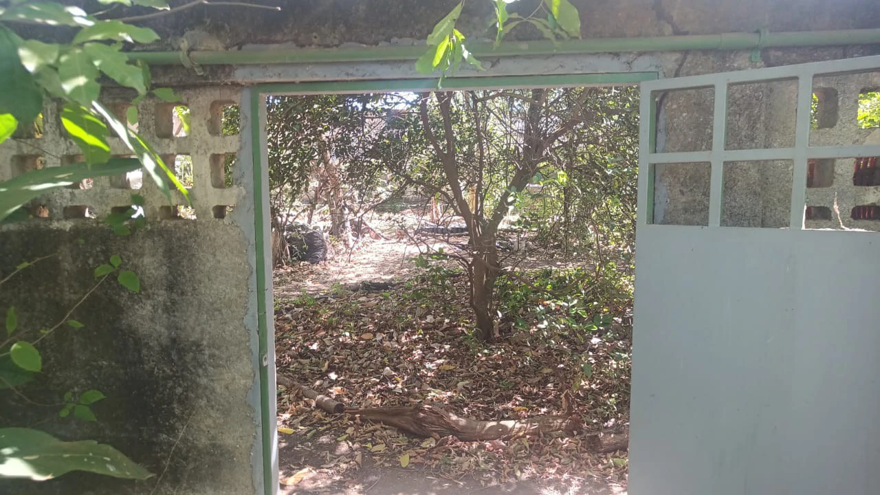Prime Lot, very close to the beach for sale in the center of Playas del Coco - Gallery image 17