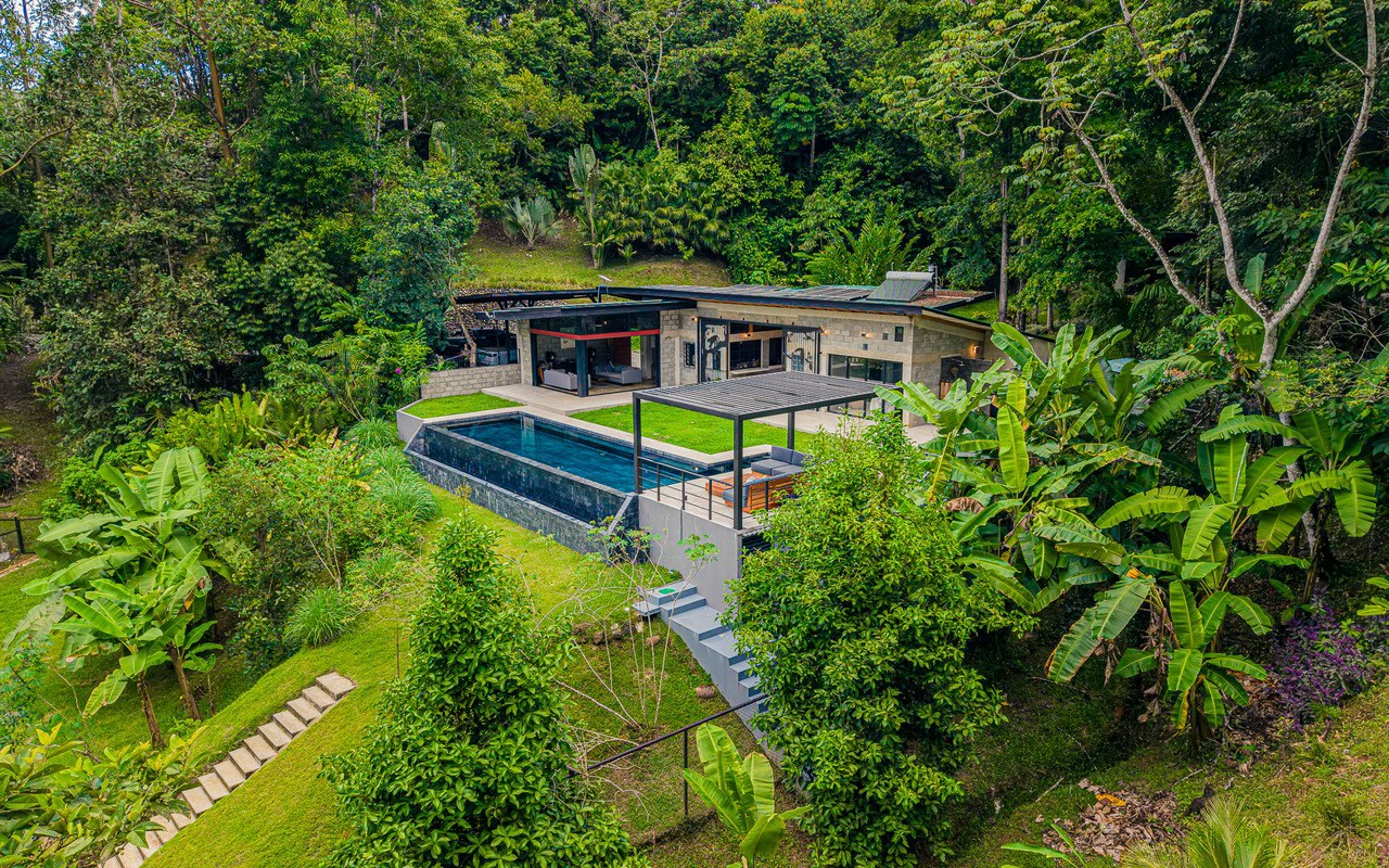 Off Grid Luxury Estate Micro Regenerative Homestead Tinamastes - Gallery image 7