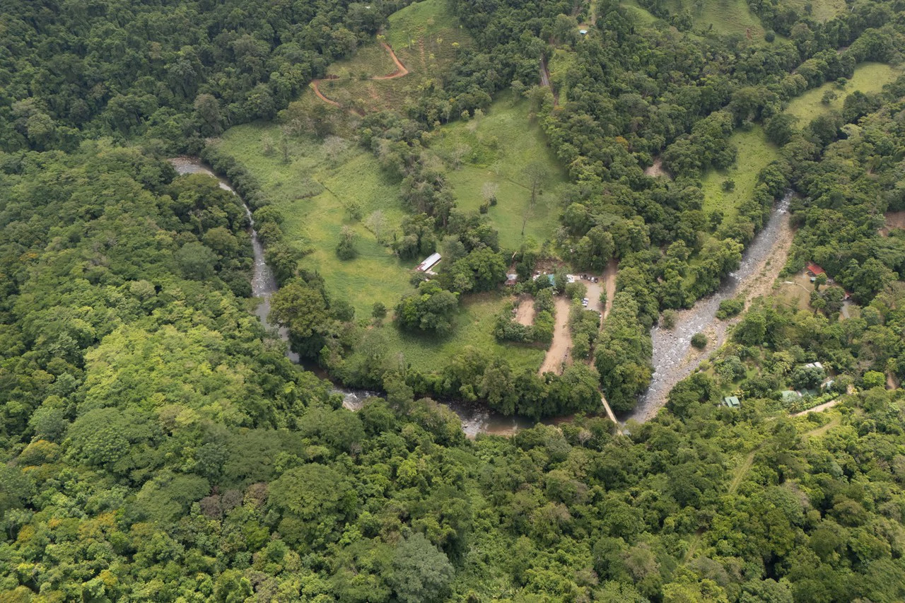 Near the Coast Home Construction Site For Sale in Dominical - Gallery image 3