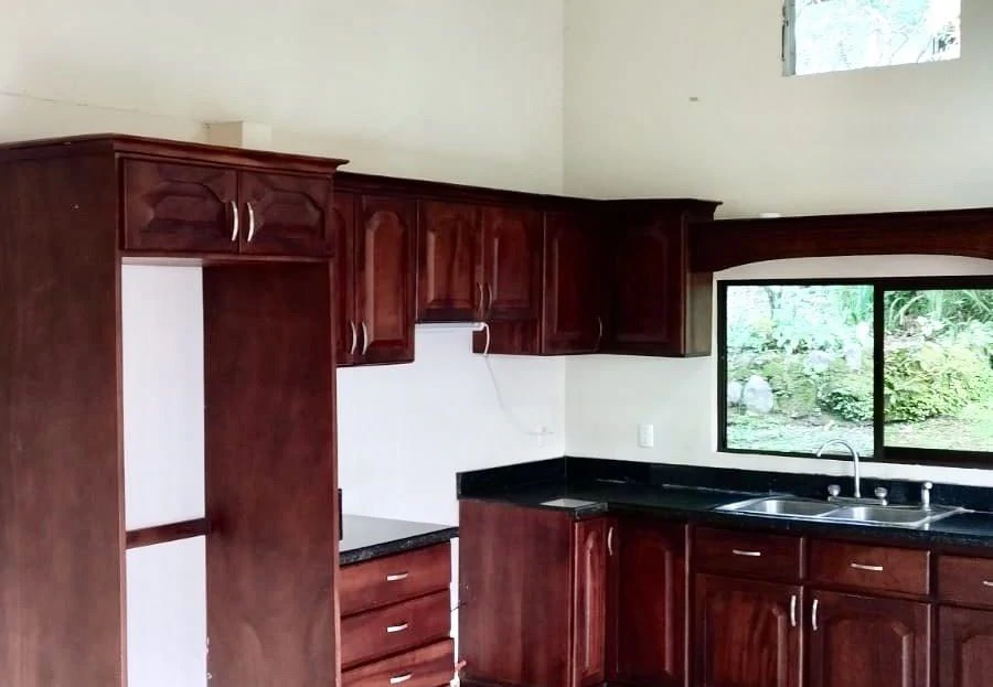 BAMBOO GARDEN - Large Country Home - Ready for Your Personal Touch! - Gallery image 9
